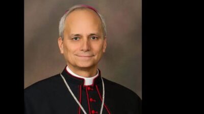 Cardeal Robert Prevost é eleito Papa: Igreja Católica tem novo líder americano