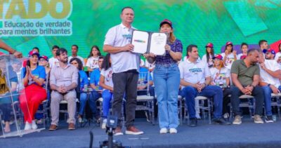 “Tô Conectado”: Iracema Vale destaca iniciativa que vai distribuir tablets a estudantes da rede estadual