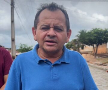 Acima do MEC: Prefeito Juvenal Silva anuncia reajuste de 7% para o salário dos professores de Parnarama