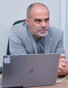 Conselho Regional de Economia do RJ lança obra com artigo do presidente da Gasmar