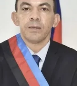 Justiça Eleitoral cassa o diploma do primeiro prefeito eleito em…