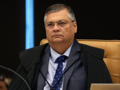 Dino manda suspender repasses de emendas a 13 ONGs por falta de transparência