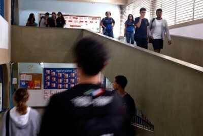 Escolas do Rio terão programa para prevenir violência contra meninas