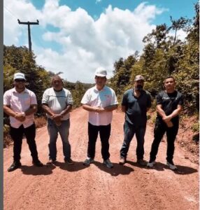 Gestão Deyvison do Posto está finalizando a terraplanagem da estrada do Rio do Curral em Mirinzal