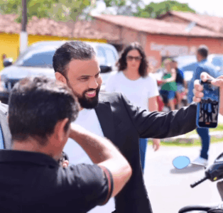 Palmeirândia celebra Dia dos Pais com pagamento de salários para servidores contratados