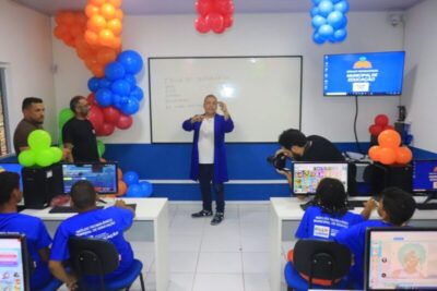 Sextou com novas obras em Paço do Lumiar: Fred Campos entrega 8º Núcleo do EducaPaço com Quadra Poliesportiva e 2º Núcleo Tecnológico