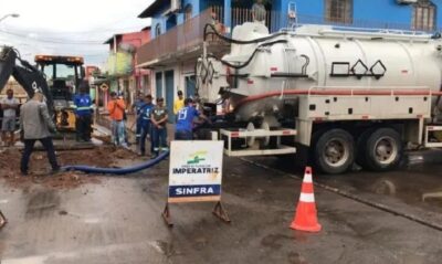 Drenagens de ruas e avenidas são desobstruídas pela Secretaria de Infraestrutura