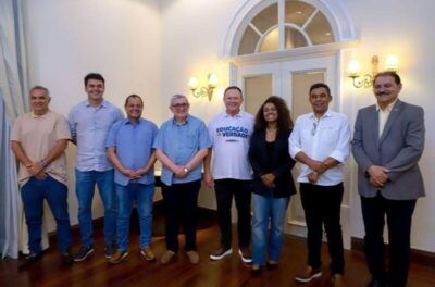 Brandão recebe representantes do PT que compõem o governo e a base aliada