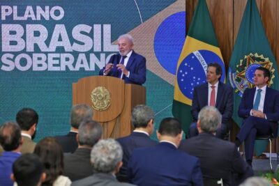 Governo anuncia R$ 30 bi em crédito para setores afetados por tarifaço