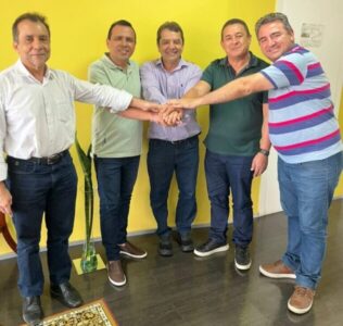 Hilton Gonçalo vai comendo pelas beiradas…