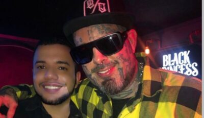 Lucas Bessa, influenciador digital e o cantor Tico Santa Cruz são vistos juntos em after após o show no Palácio Mandarim, em Uberaba