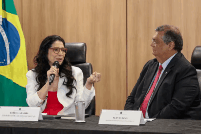 Lula indica ex-auxiliar de Dino para TSE