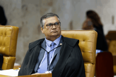Em meio à tensão com os EUA, Dino decide que leis estrangeiras unilaterais são inválidas no Brasil