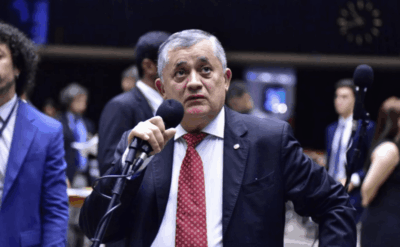 “Engolimos mosca”, diz líder do governo após derrota na CPMI do INSS
