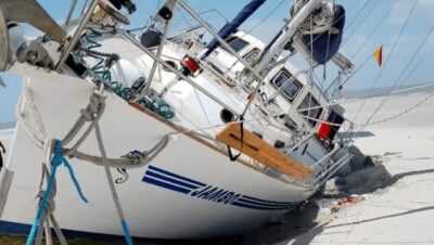 Veleiro Sul-Africano naufraga em Cururupu devido a fortes ventos