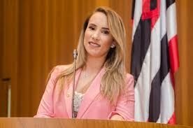 Cunhada de Márcio Jerry é exonerada da direção da Hemomar e ex-deputada estadual Thaíza Hortegal assume o cargo