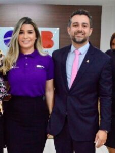 Esposa do presidente da OAB-MA tem cargo no governo estadual