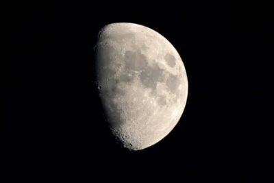Nasa quer instalar reator nuclear na lua, diz secretário interino