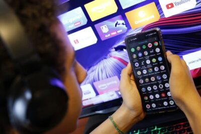 Maioria do STF vota a favor da responsabilização das redes sociais