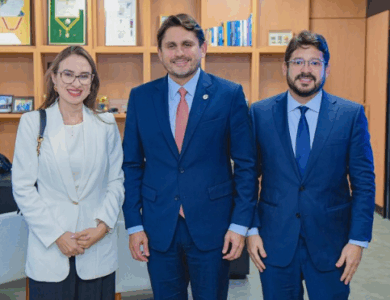 Dr. Rômulo Marques anuncia a construção de casas populares em Cajapió