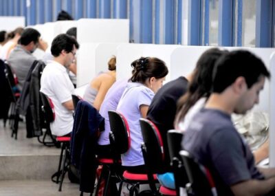 MEC prorroga até sexta inscrições de cursinhos populares