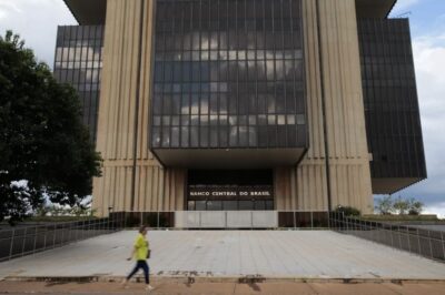 Mercado melhora expectativa sobre economia com PIB a 2,14%