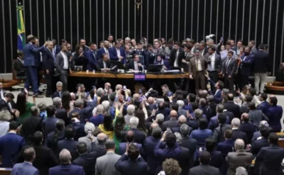 Corregedoria da Câmara recebe denúncias contra deputados envolvidos no motim bolsonarista