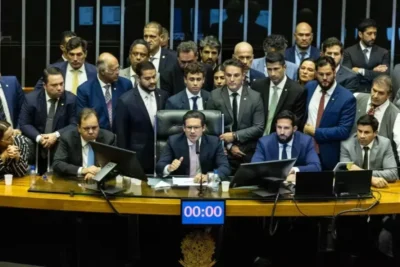 Mesmo após ameaça, Hugo Motta não deve punir bolsonaristas por motim; entenda