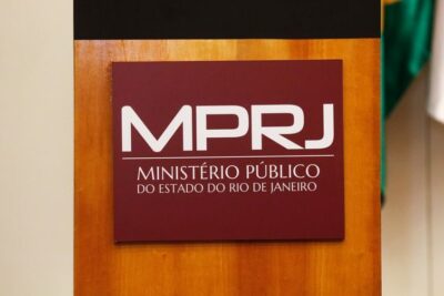 MP pede prisão preventiva de jovens que doparam turistas ingleses