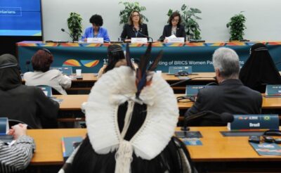 Mulheres parlamentares e executivas defendem expansão do crédito feminino pelo banco do BRICS