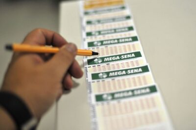 Ninguém acerta a Mega-Sena e prêmio principal acumula em R$ 31 milhões