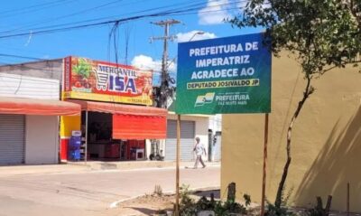 Placas da prefeitura de agradecimento em obras com emenda de JP irrita aliados do deputado