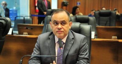 Catulé Júnior rebate oposição e diz que desgaste é efeito do corte de privilégios