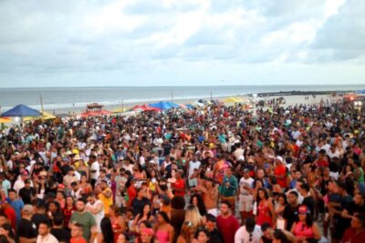 Praia de Araoca é marcada por alegria e fecha programação do Carnaval do Maranhão