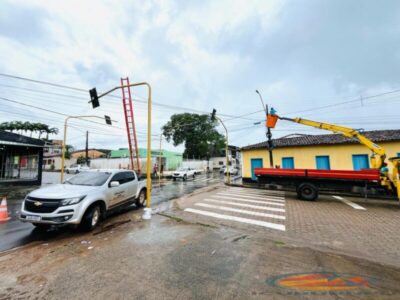 Prefeitura de Cururupu iniciou a implantação de semáforo e sinalização nas principais ruas do município
