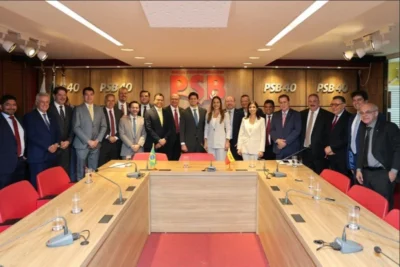 Vice-presidente Geraldo Alckmin dá as boas-vindas a Ana Paula no PSB