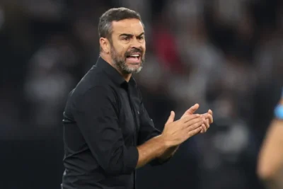Técnico português Artur Jorge deixa o comando do Botafogo