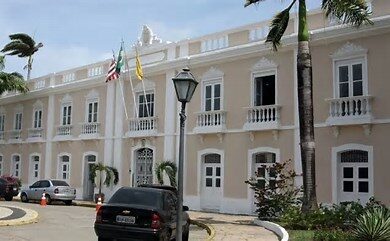 Cuidadores e Monitores Escolares de São Luís Consideram Greve por Condições Precárias