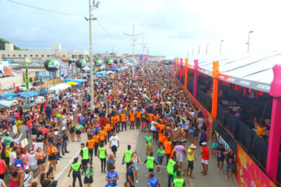 Carnaval do Maranhão terá shows de Jonas Esticado, Xandy Avião, Marcynho Sensação, tribos de índio, blocos organizados e afro nesta segunda-feira (3)