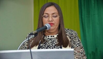 Prefeita de Anapurus é flagrada pedindo voto em troca de obra