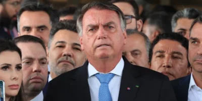PF indicia Jair Bolsonaro e Eduardo Bolsonaro em inquérito sobre sanções dos EUA
