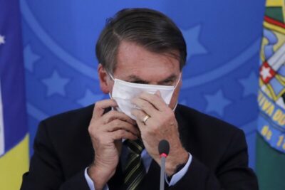 Bolsonaro está “debilitado”