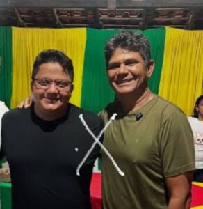 Assessor de Comunicação reclama de Flávio Furtado