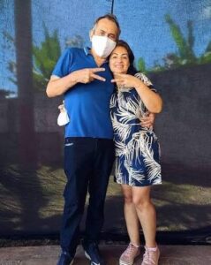 Denúncia aponta que esposa do prefeito de São Bento recebe salário de professora em São Luís enquanto atua como secretária municipal