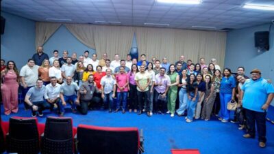 Prefeito Rafael Brito reúne secretários e vereadores para fortalecer diálogo político