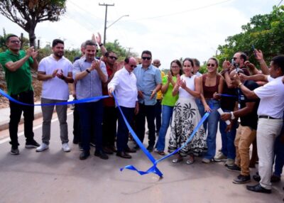Mais uma obra: Dr. Julinho entrega à população ribamarense a nova Estrada da Ponta Verde