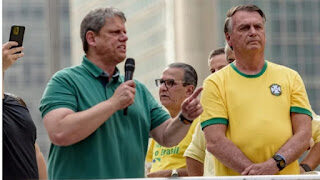 Bolsonaro fecha apoio a Tarcísio para eleição presidencial