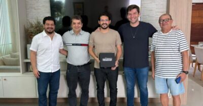 Prefeito de Cajapió declara apoio a Hilton Gonçalo para o Senado; vereador de São Luís participa