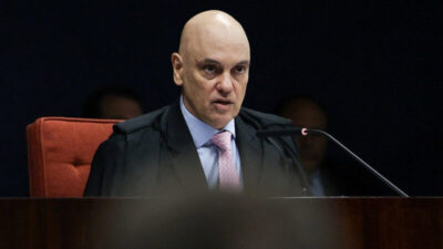 Moraes vota para condenar Bolsonaro e outros sete réus por tentativa de golpe Estado