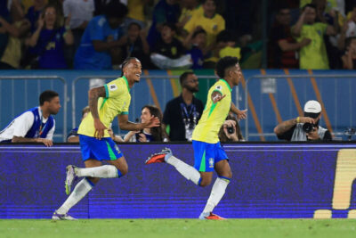 Brasil vence Chile por 3 a 0 no Maracanã e mantém vice-liderança das Eliminatórias